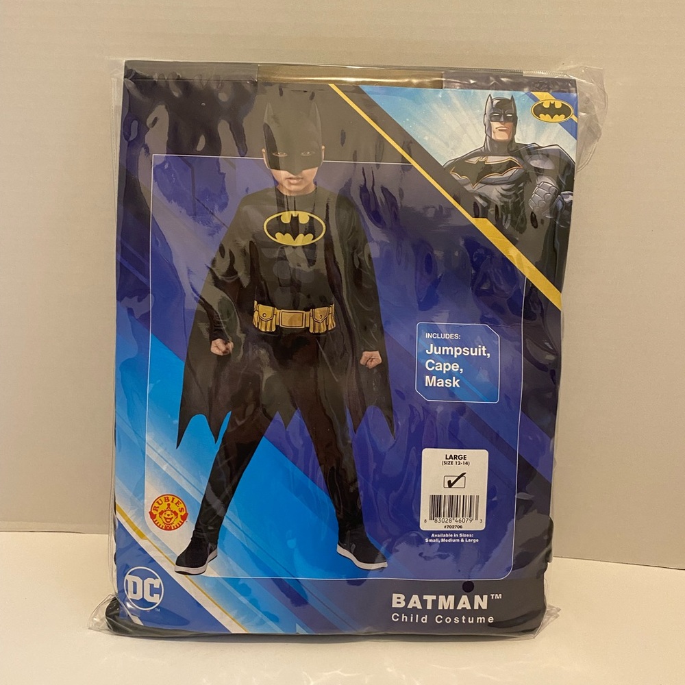 NWOT Batman Boy's Child Costume Size L (12-14)